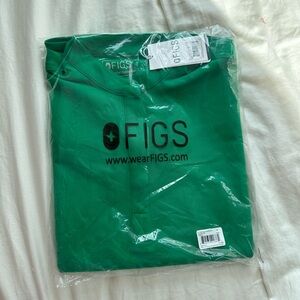 NWT Figs Evergreen Rafaela Oversized Scrub Top